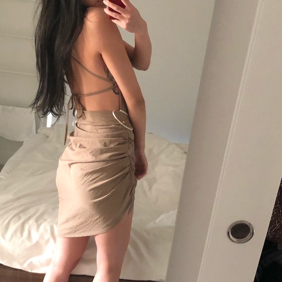 Tan backless asymmetric dress - Picture 7 of 9